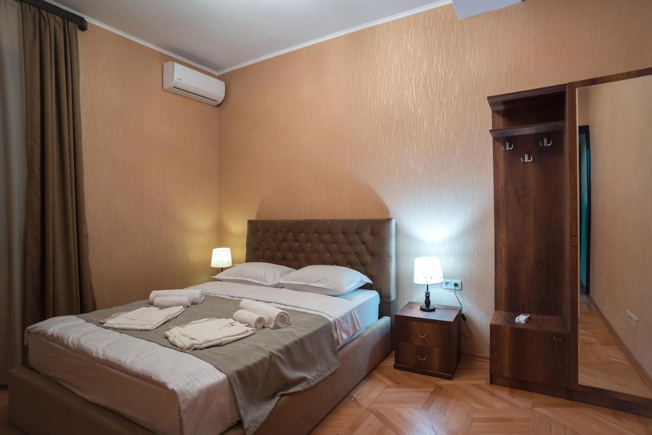9 Rooms 第比利斯 外观 照片