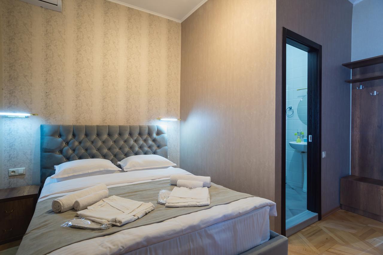 9 Rooms 第比利斯 外观 照片