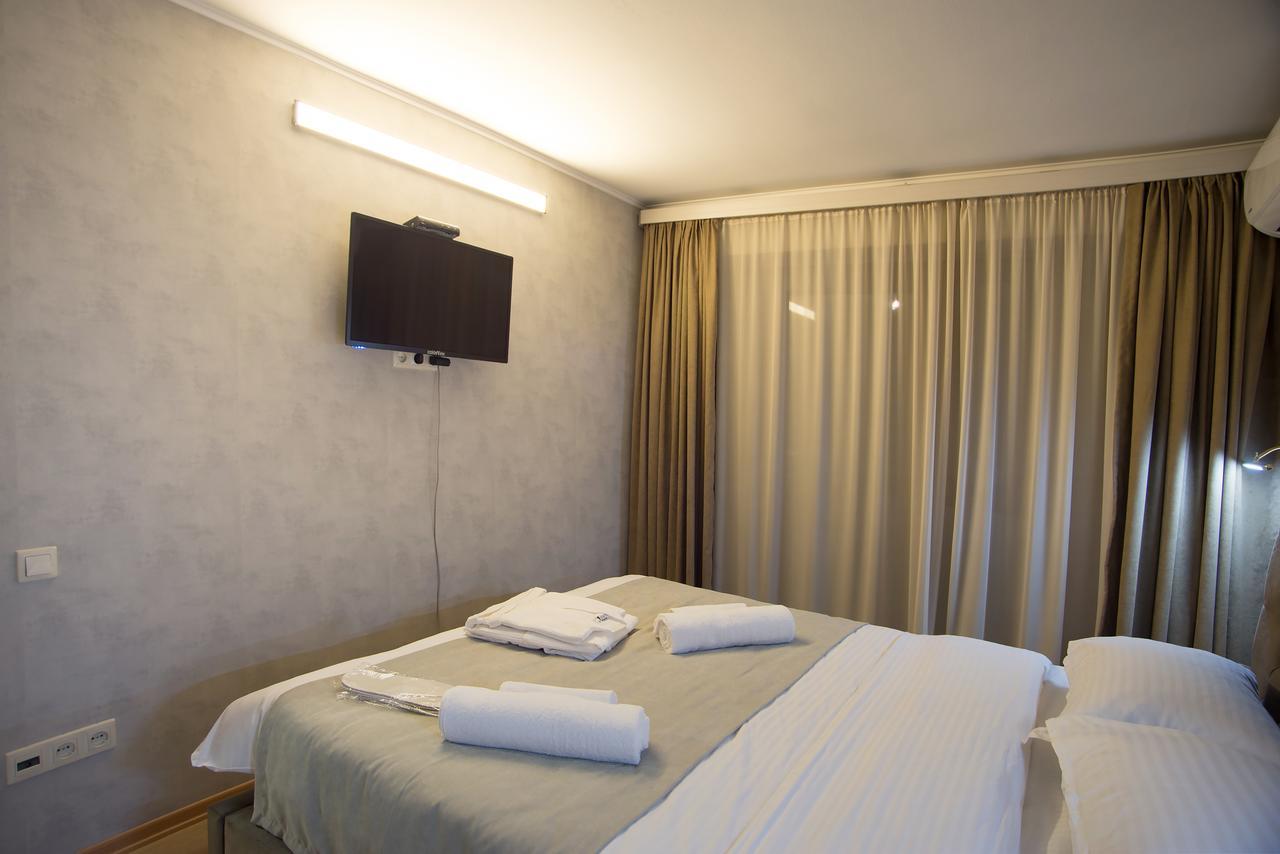 9 Rooms 第比利斯 外观 照片