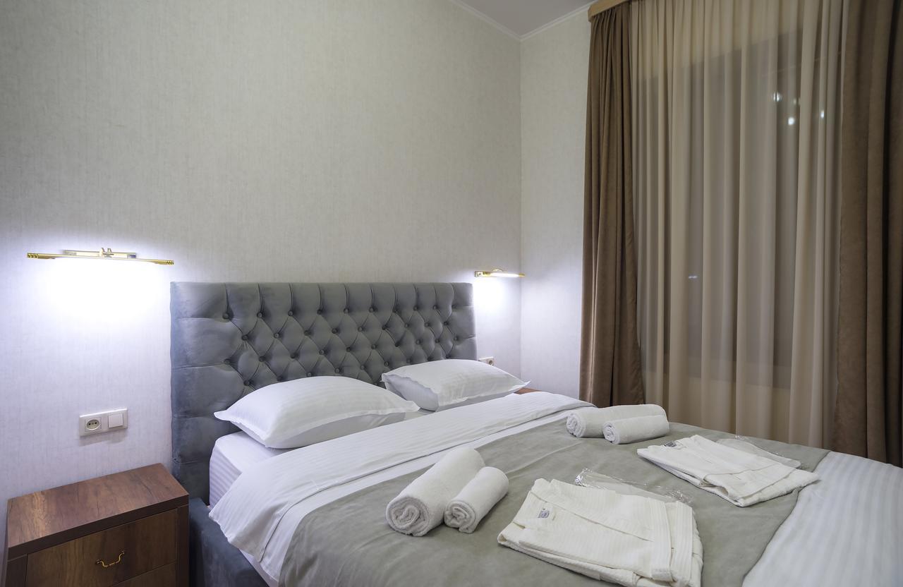 9 Rooms 第比利斯 外观 照片
