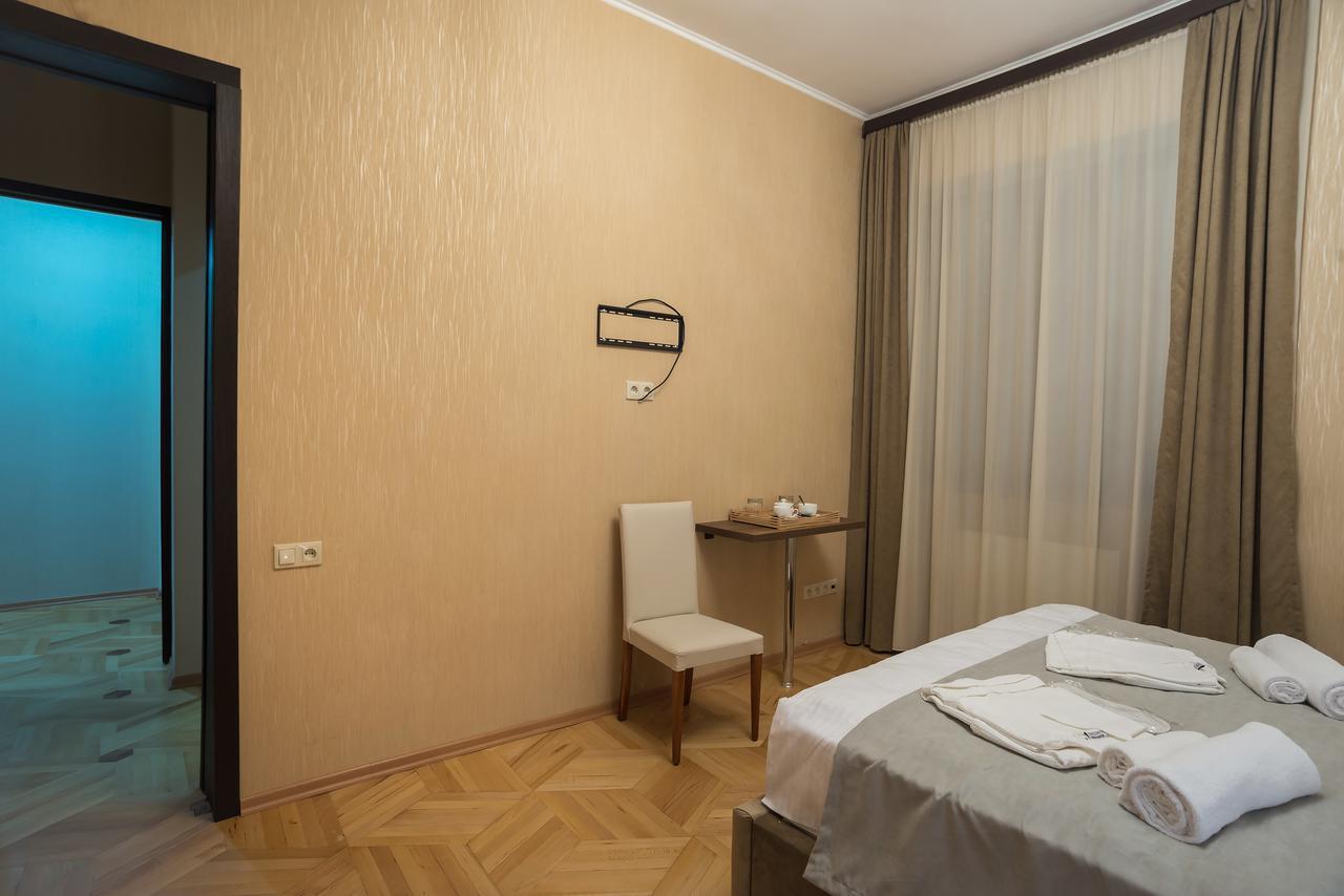 9 Rooms 第比利斯 外观 照片