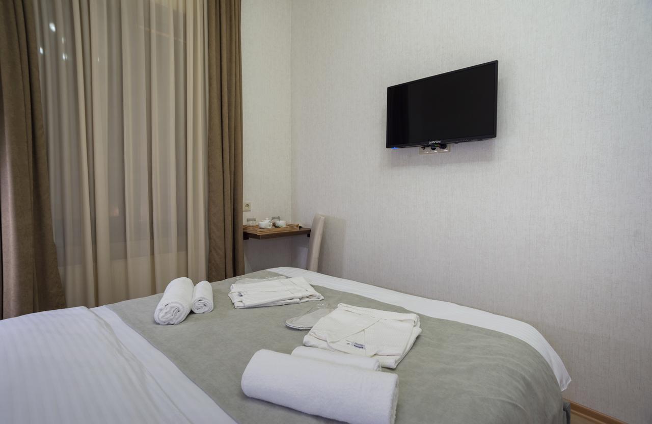9 Rooms 第比利斯 外观 照片
